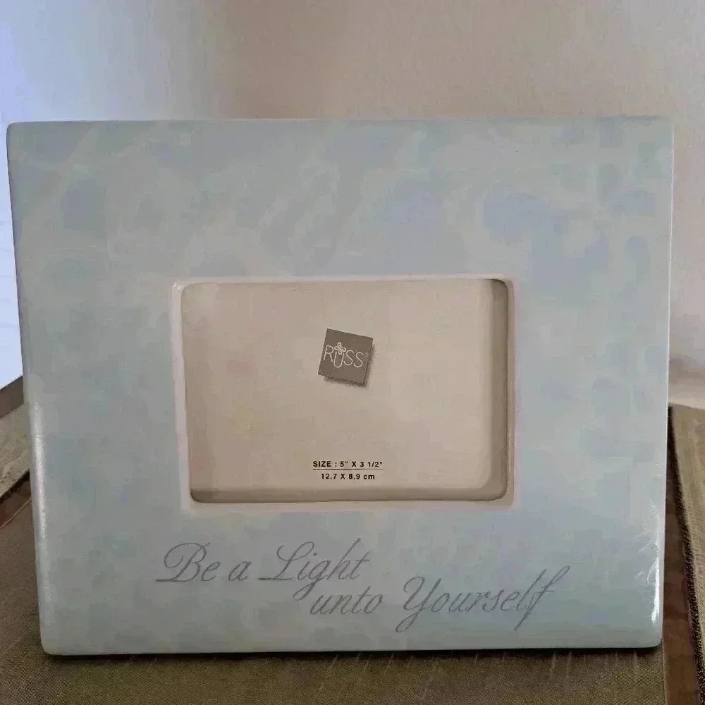 Frame HAND PAINTED RUSS 5 X 3 1/2